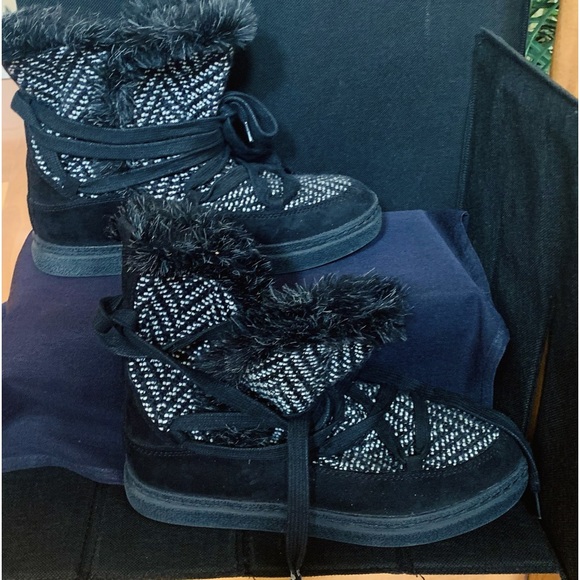 Black Ankle Boots - Picture 1 of 5